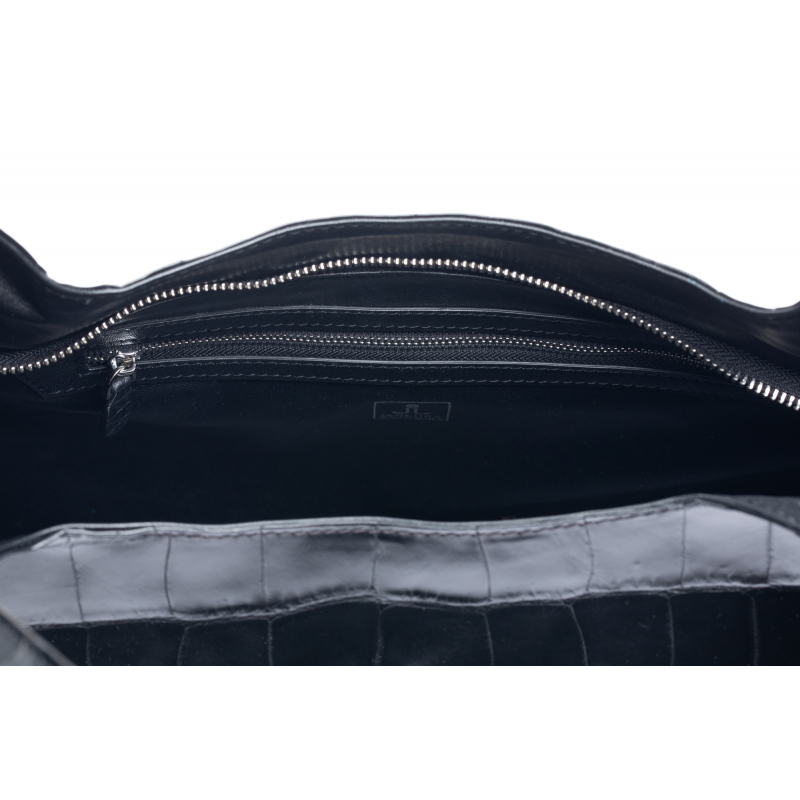 Вместительная сумка из кожи крокодила