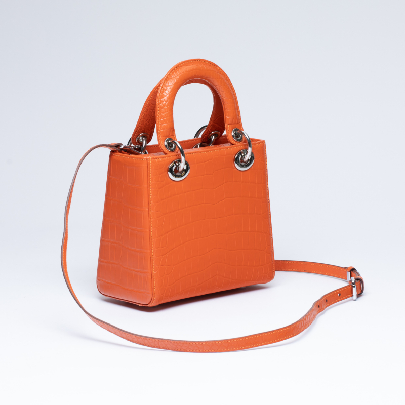 Сумка в стиле Dior из крокодиловой кожи Сумка в стиле Dior из крокодиловой кожи