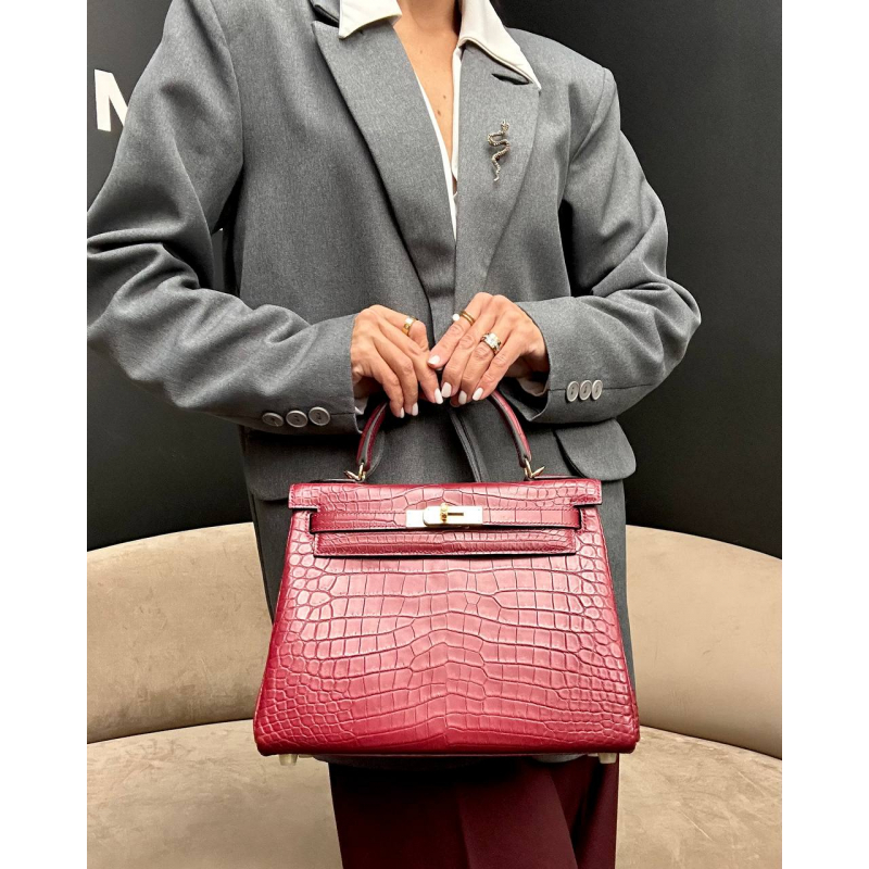 Сумка в стиле Herm&egrave;s Kelly 28 из кожи крокодила