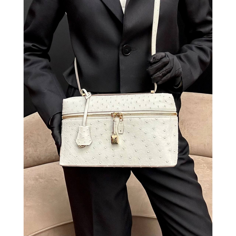 Сумка в стиле Loro Piano из кожи страуса