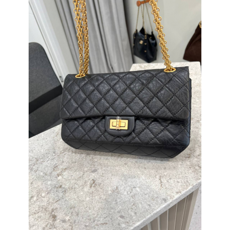 Chanel Reissue 2.55 Flap Bag из состаренной кожи телёнка